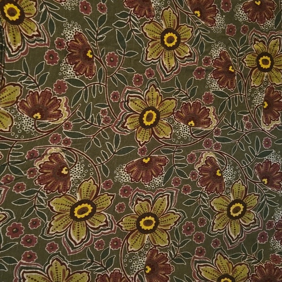 PLUS SIZE 24/7 Maurices tank top - Picture 2 of 4